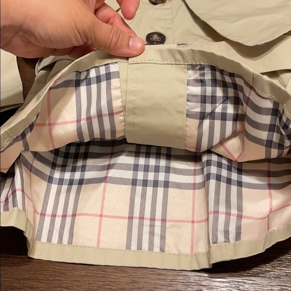 Baby Trenchcoat Size 1 yr - Picture 3 of 11